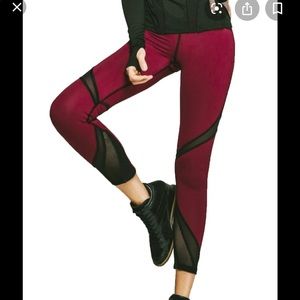 Michi Radiate Crop Legging in Shiraz Size S